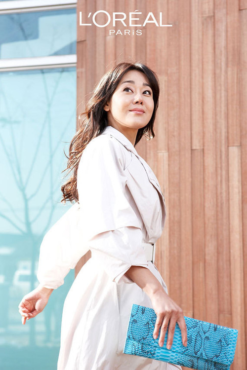 【贴图】SUN最新巴黎欧莱雅防晒霜平面广告