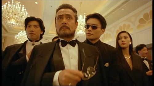 看了电影预告片和邹兆龙的访问。