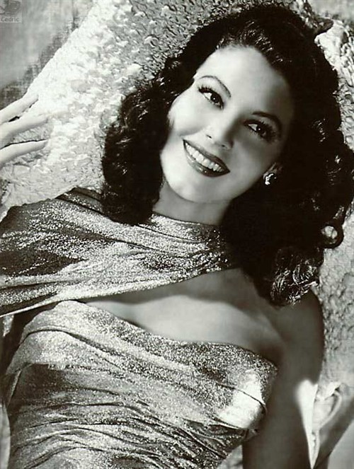 艾娃·嘉德纳Ava Gardner <em>好莱坞</em>最<em>美丽</em>的蛇蝎