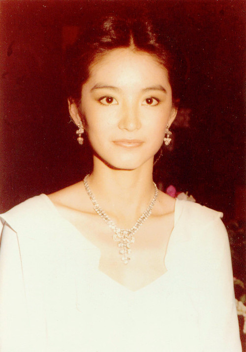 【<em>林青霞</em>老<em>照片</em>合集】错过了<em>林青霞最美</em>岁月的