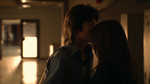 <em>穿越时空的少女</em> Time.Traveller.2011.BluRay.72